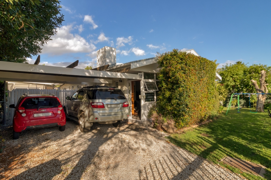 3 Bedroom Property for Sale in Martinville Western Cape